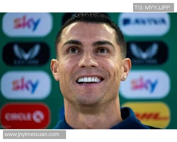 足球巨星跨界发展新潮流 多面手球员如何在不同领域绽放光彩