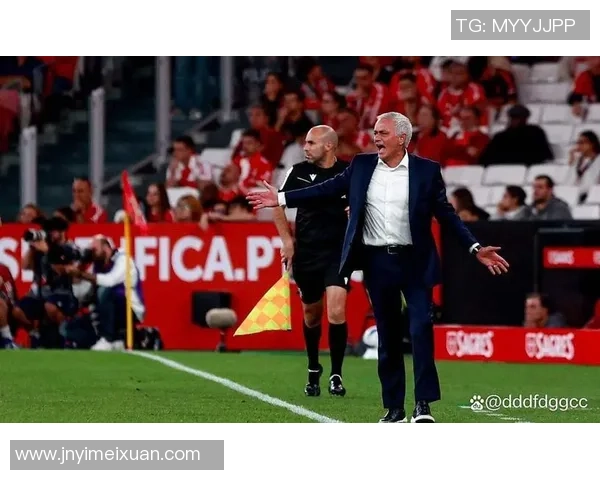 足球明星不幸猝死赛场的背后揭示体育界隐秘健康风险